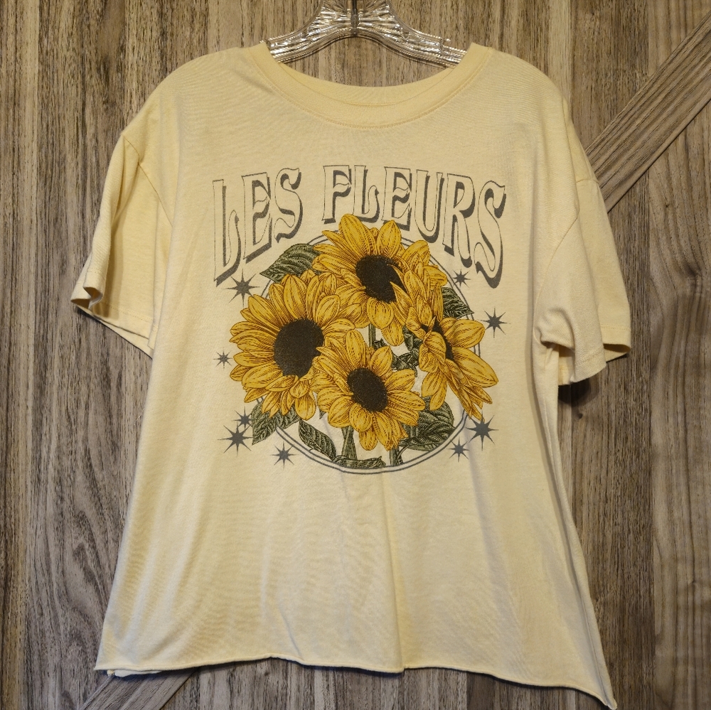 Sunflower Graphic Tee in Cream